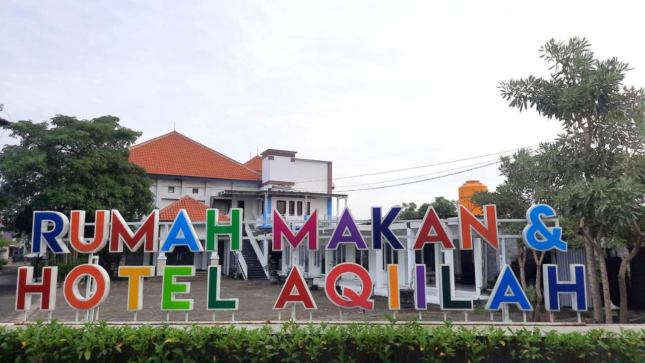 Hotel Aqiilah Syariah Lamongan Exteriör bild